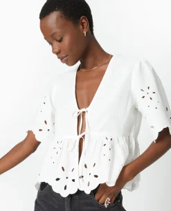 Blouse Avec Broderie Anglaise Et Nouettes - Blanc