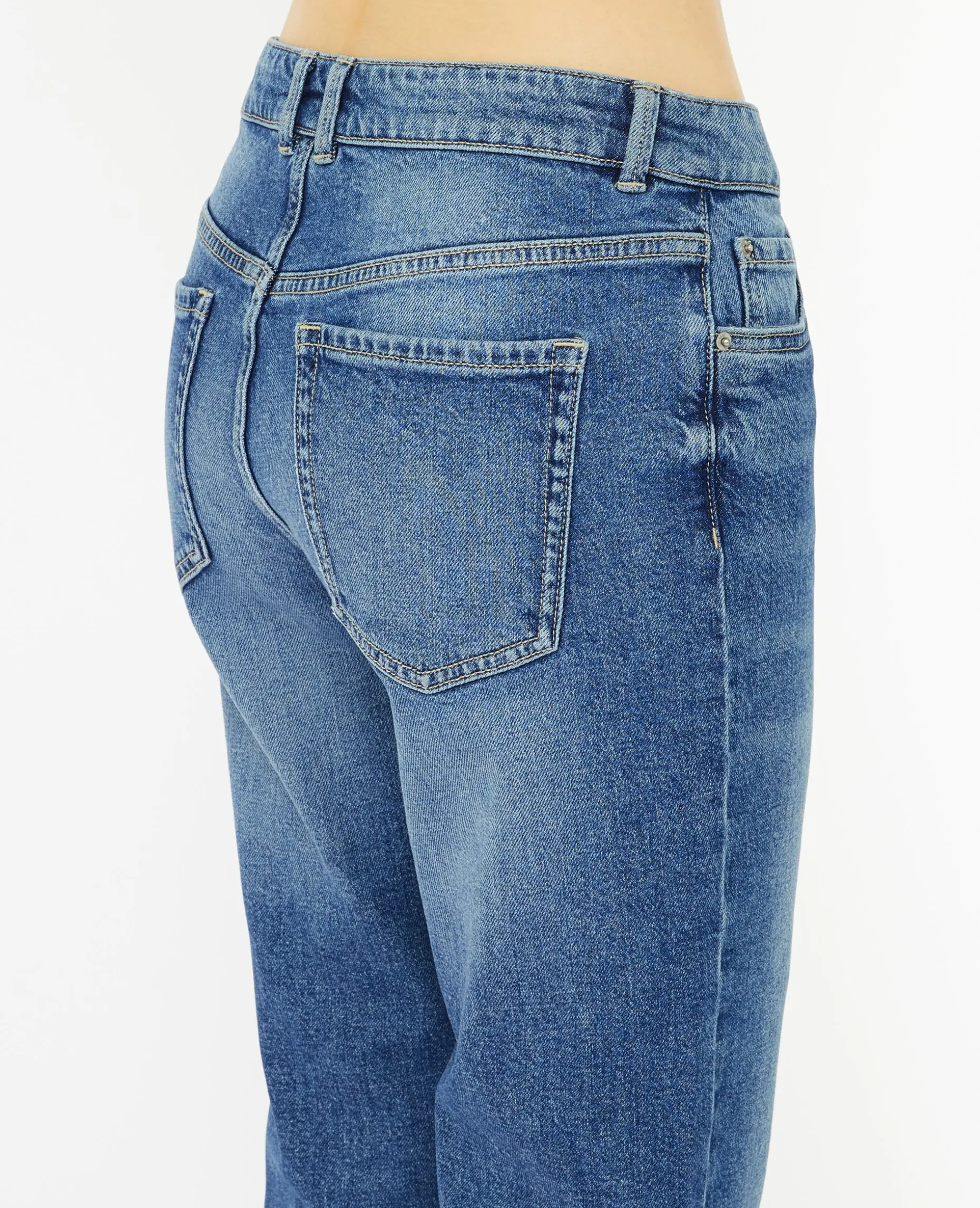 Jean Droit Taille Regular Avec Bas Effilochés - Bleu