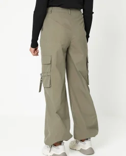 Pantalon Cargo Avec Poches Et Sangles - Vert Kaki