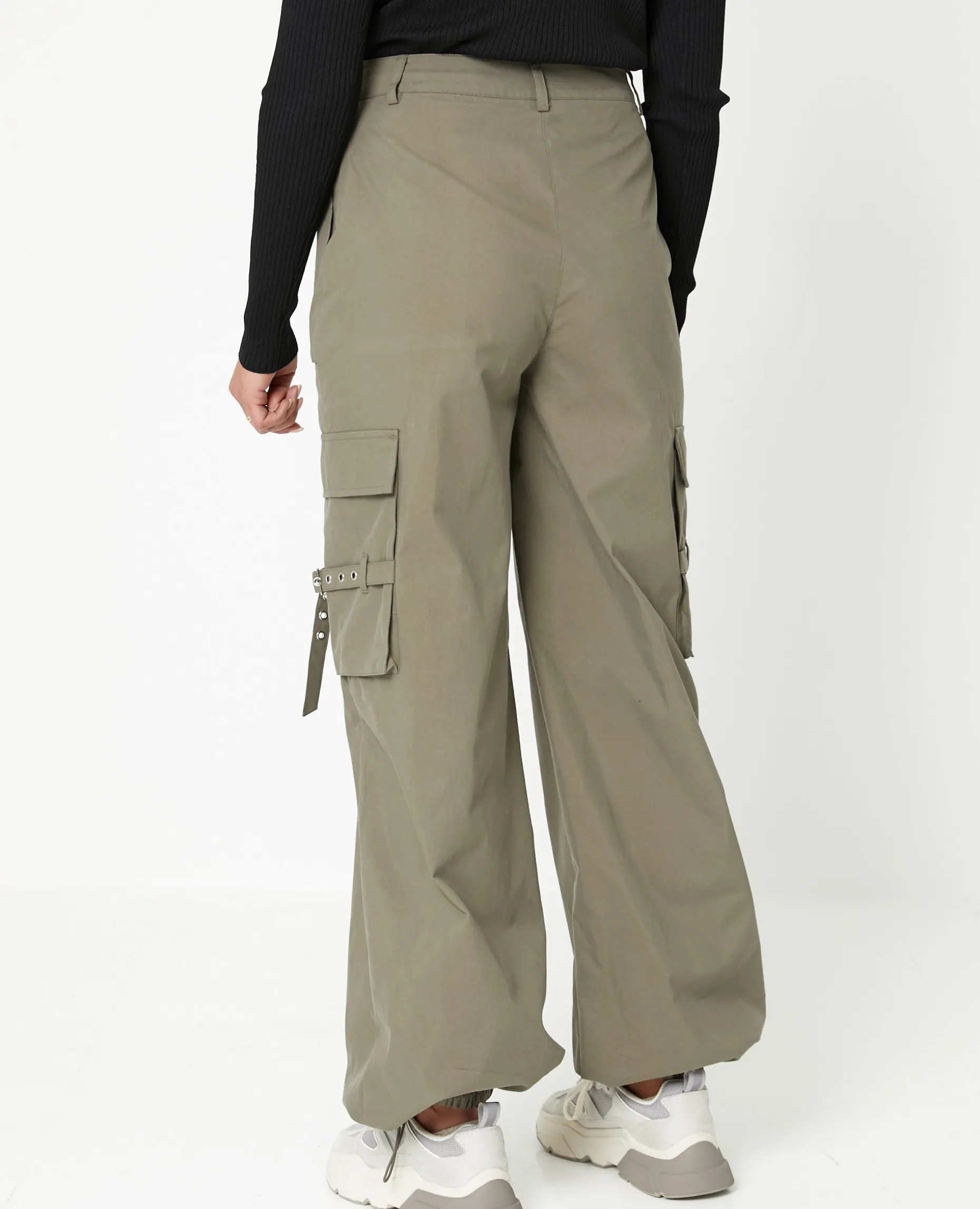 Pantalon Cargo Avec Poches Et Sangles - Vert Kaki
