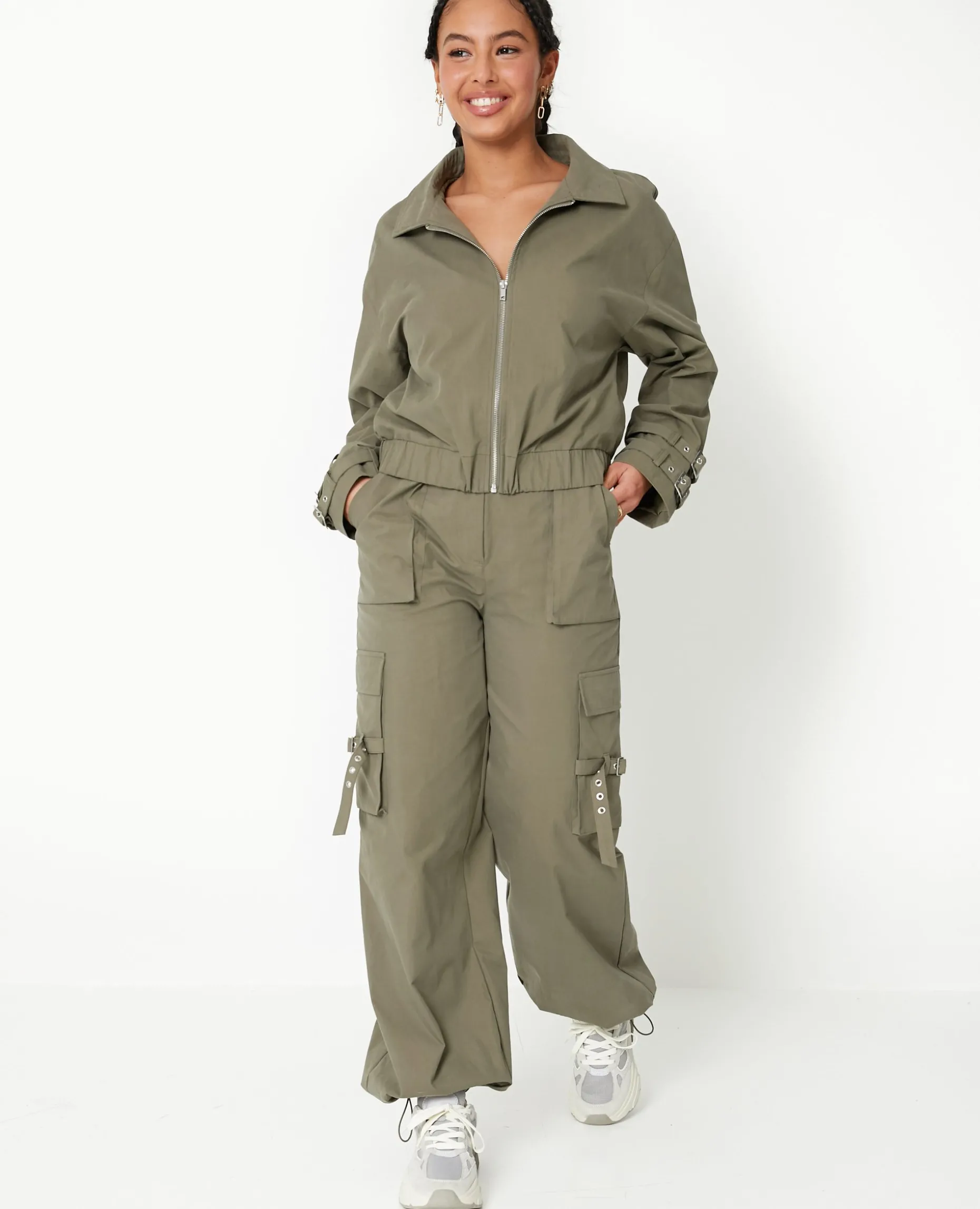 Pantalon Cargo Avec Poches Et Sangles - Vert Kaki