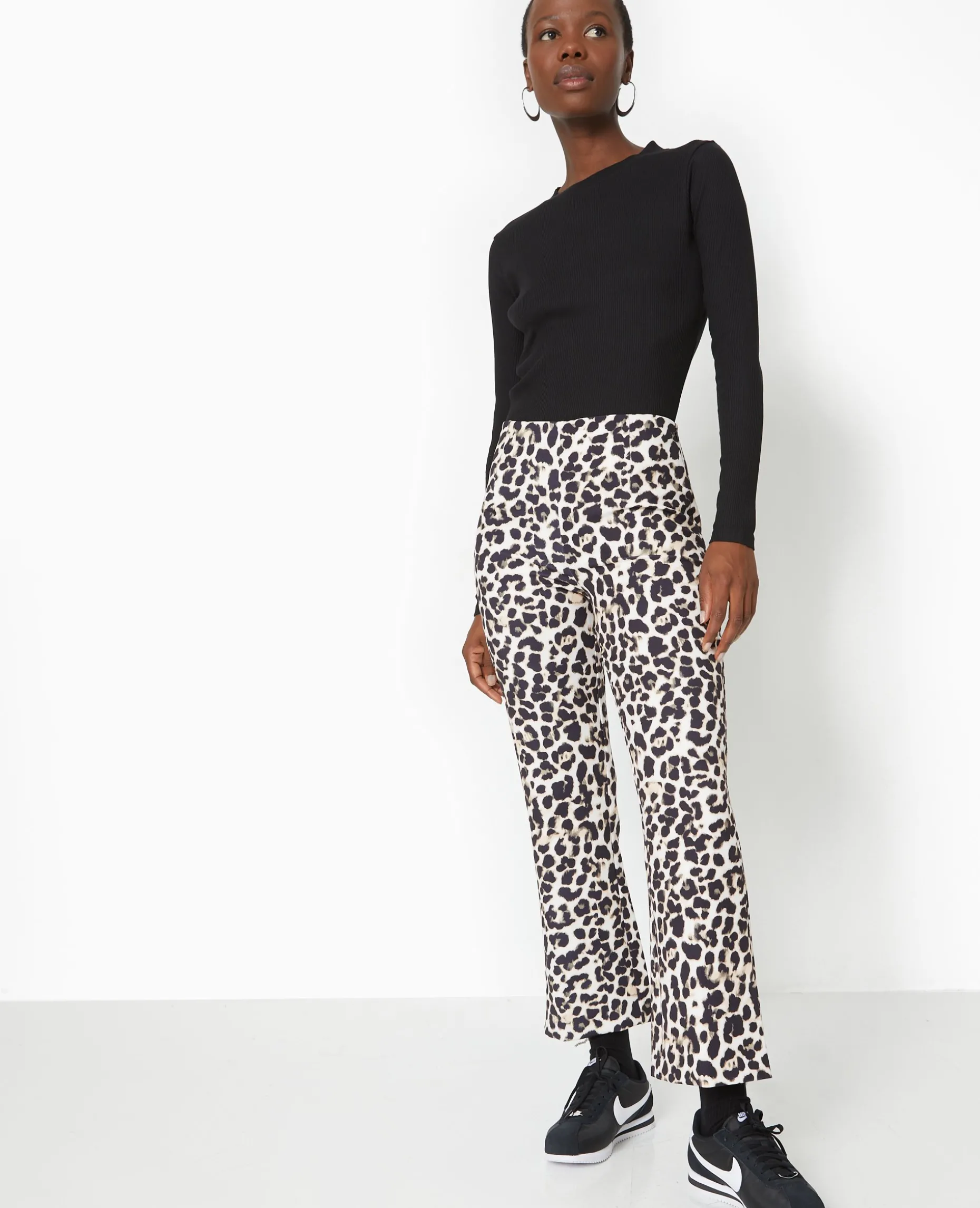 Pantalon 7/8è;me Flare Motif Léopard - Noir