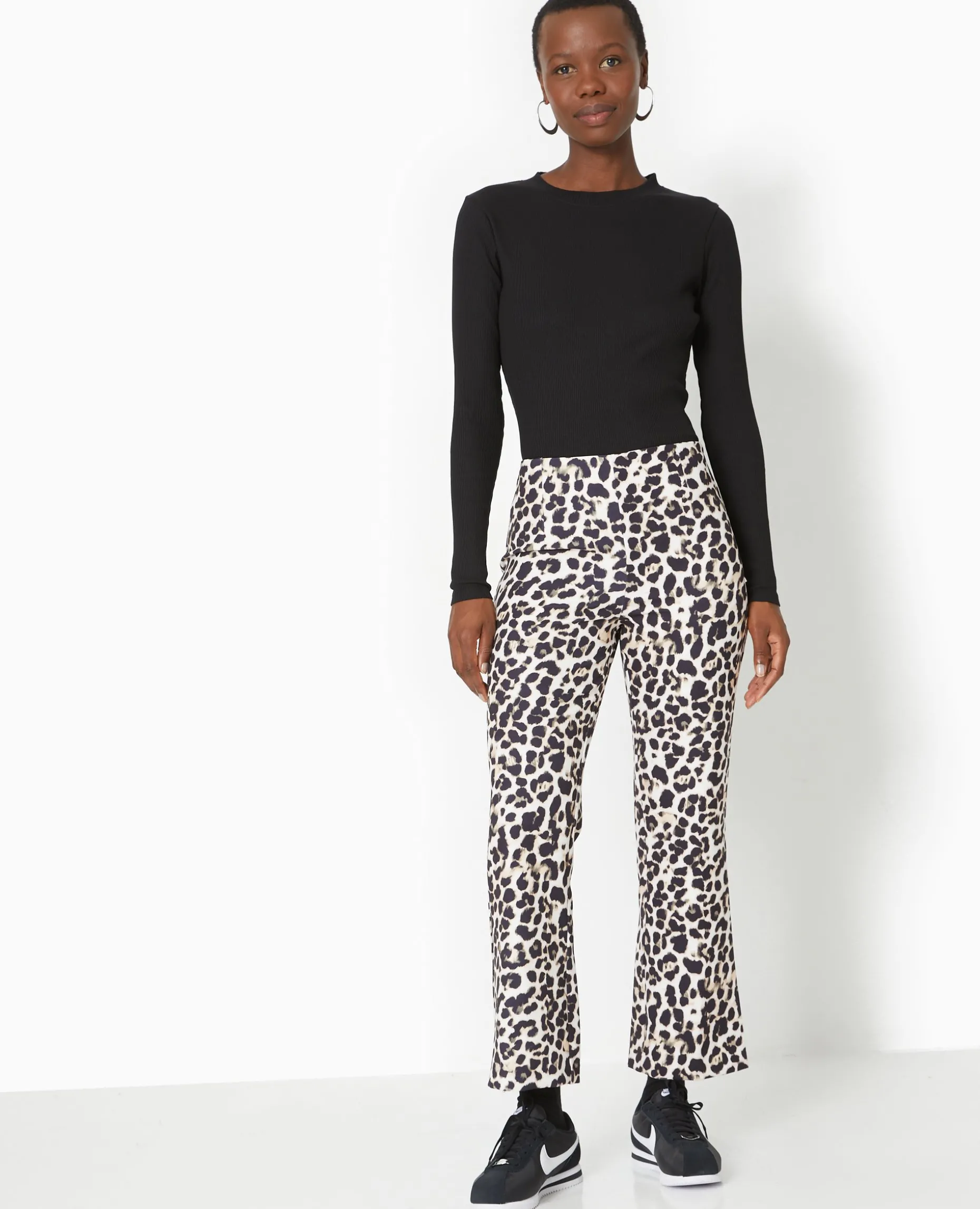 Pantalon 7/8è;me Flare Motif Léopard - Noir