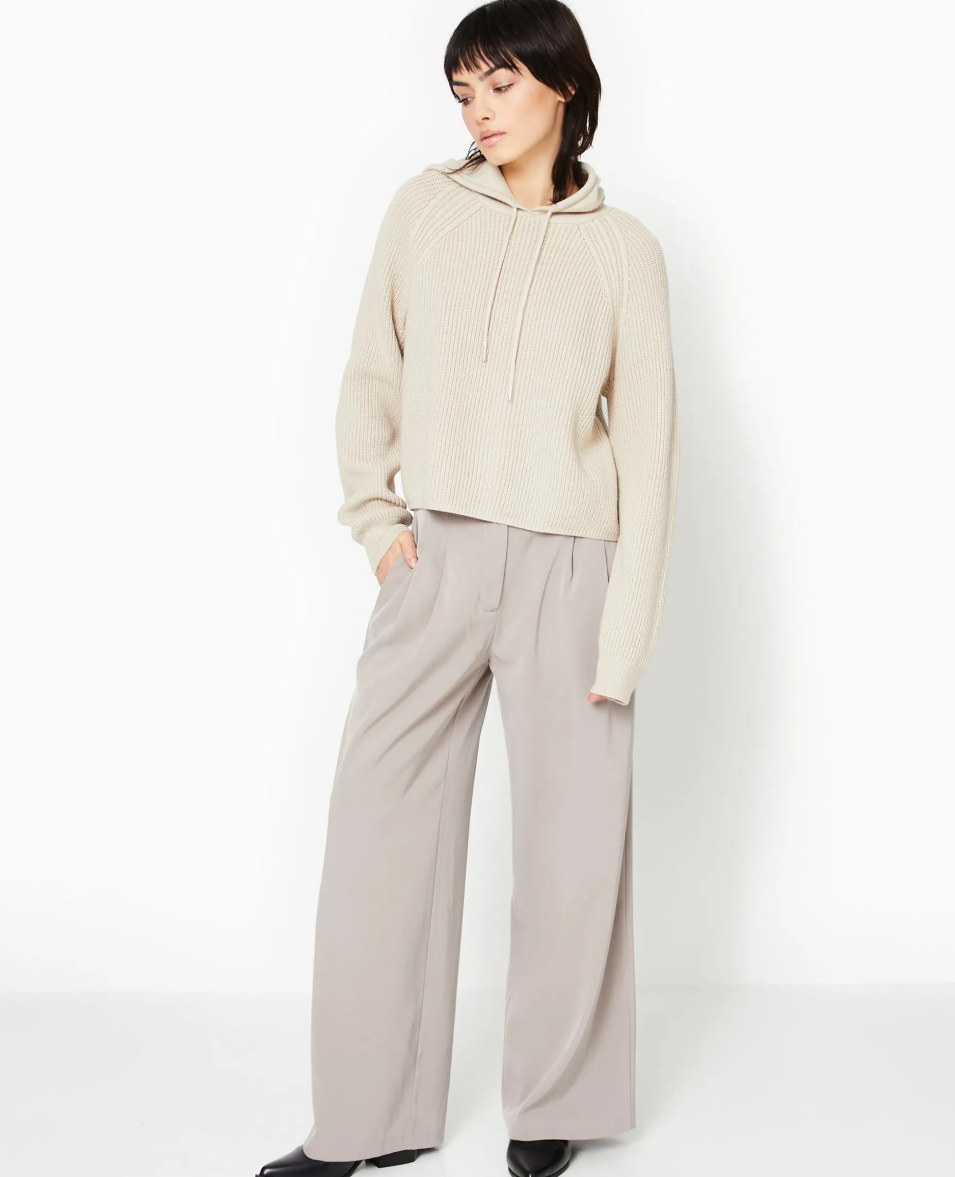 Pull Court Avec Capuche - Beige