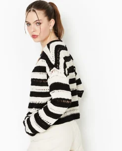 Pull Rayé En Maille Ajourée Façon Crochet - Noir