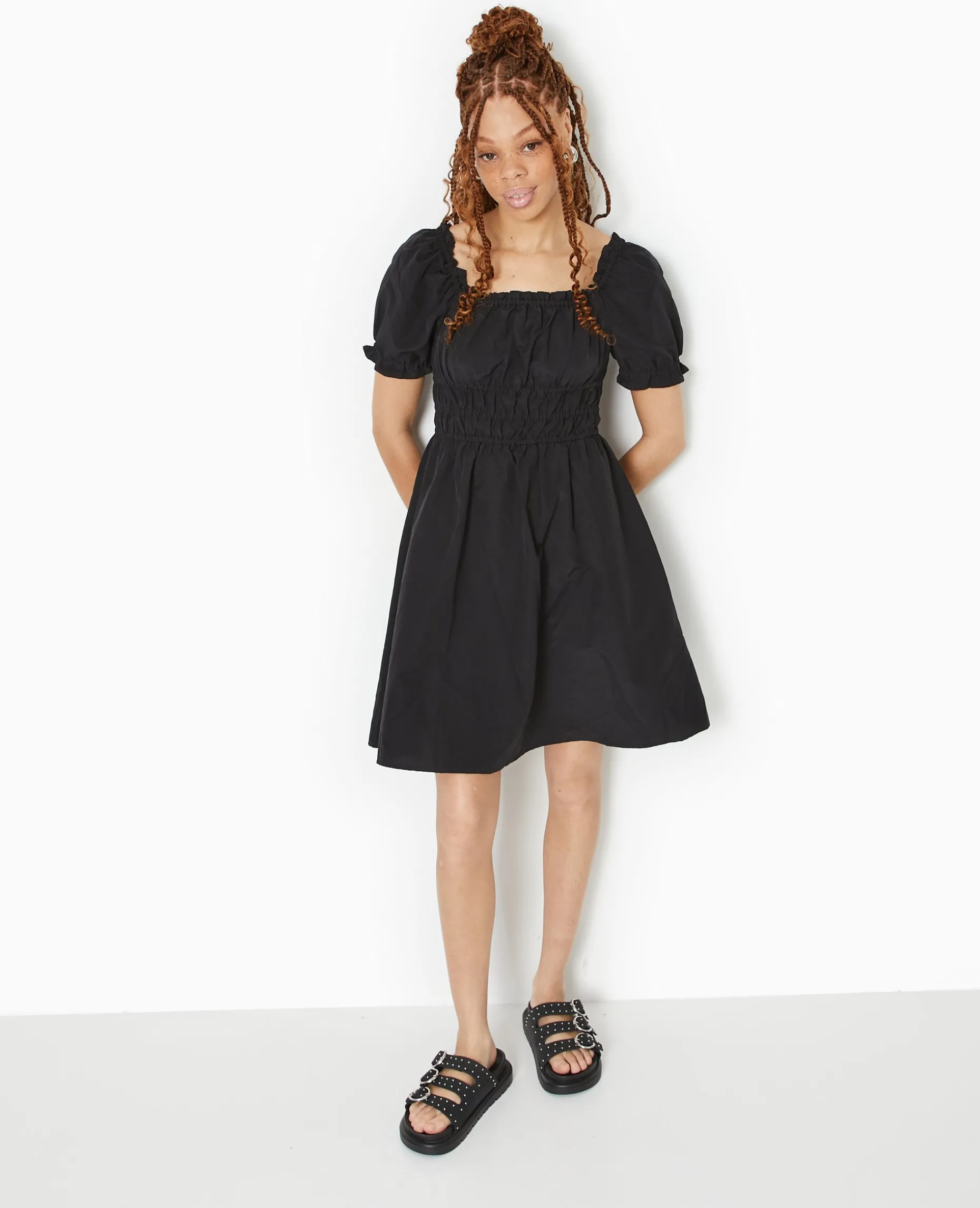 Robe Babydoll Avec Fronces Encolure Bardot - Noir
