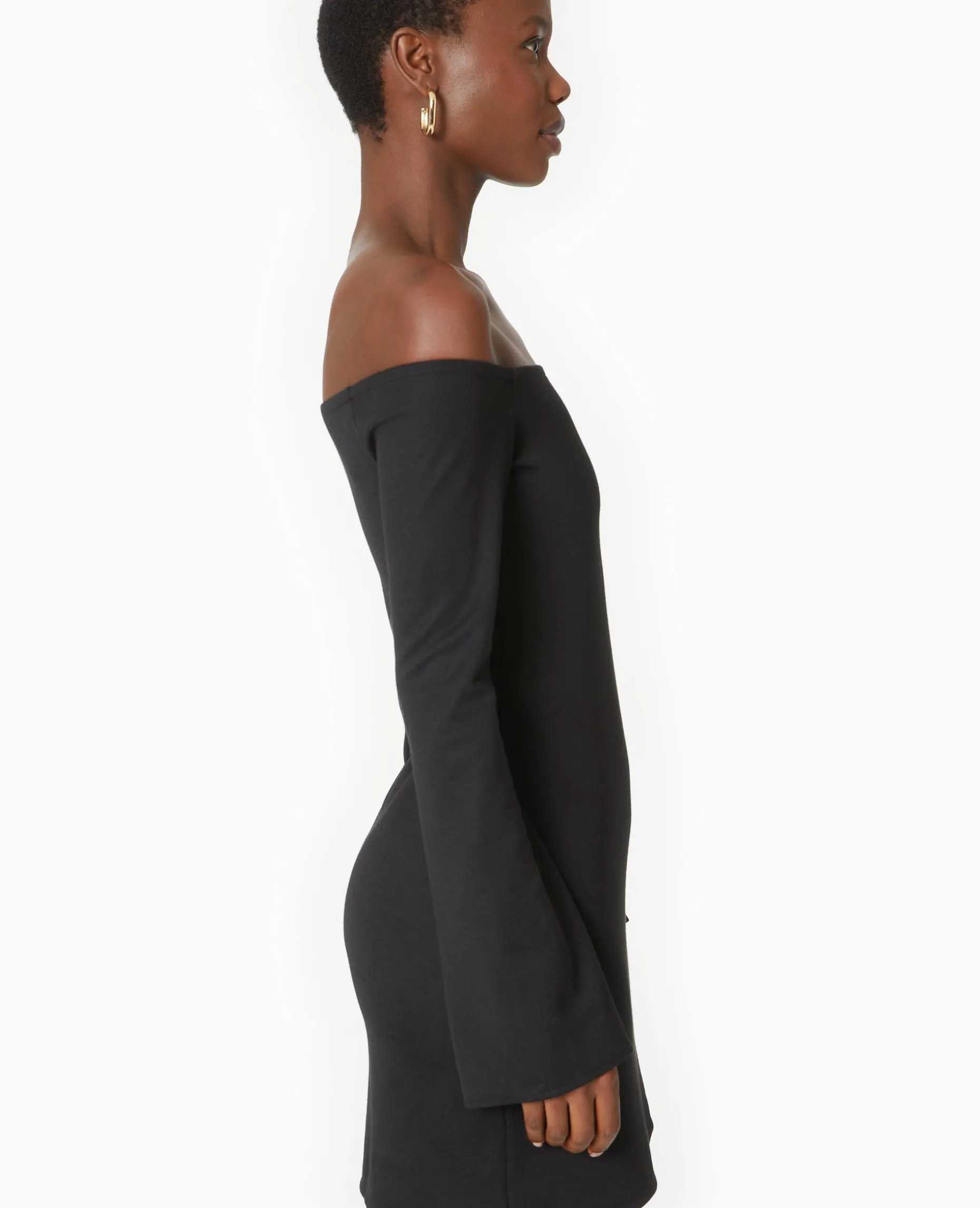 Robe Courte Encolure Bardot Et Manches Flare - Noir
