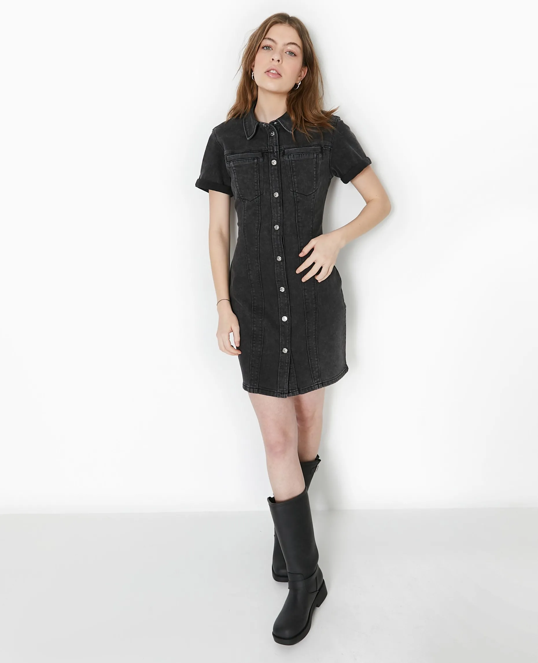Robe Courte Et Moulante En Jean - Noir