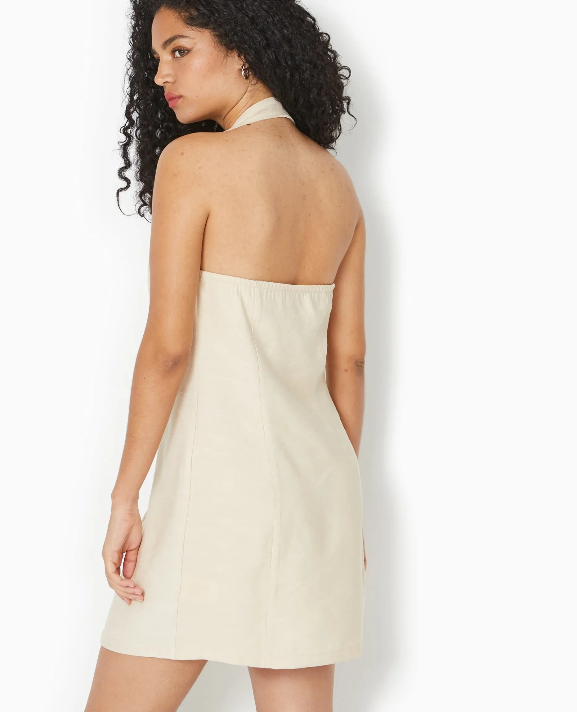 Robe Dos-nu Esprit Gilet De Barman - Beige