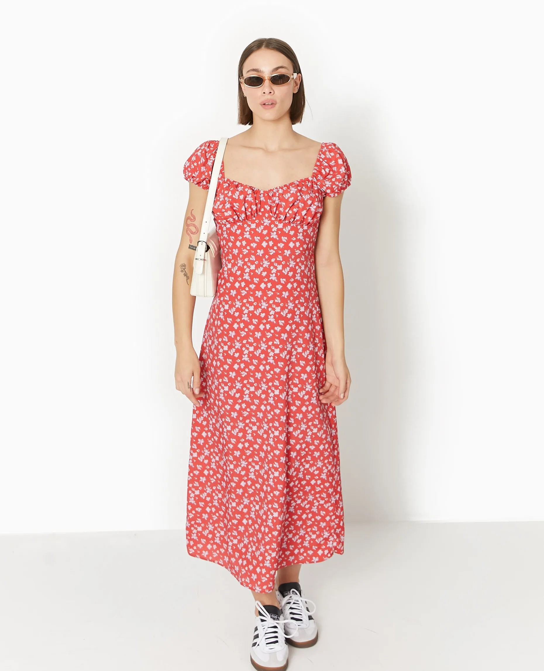 Robe Longue Forme Empire Motif Fleurs - Rouge