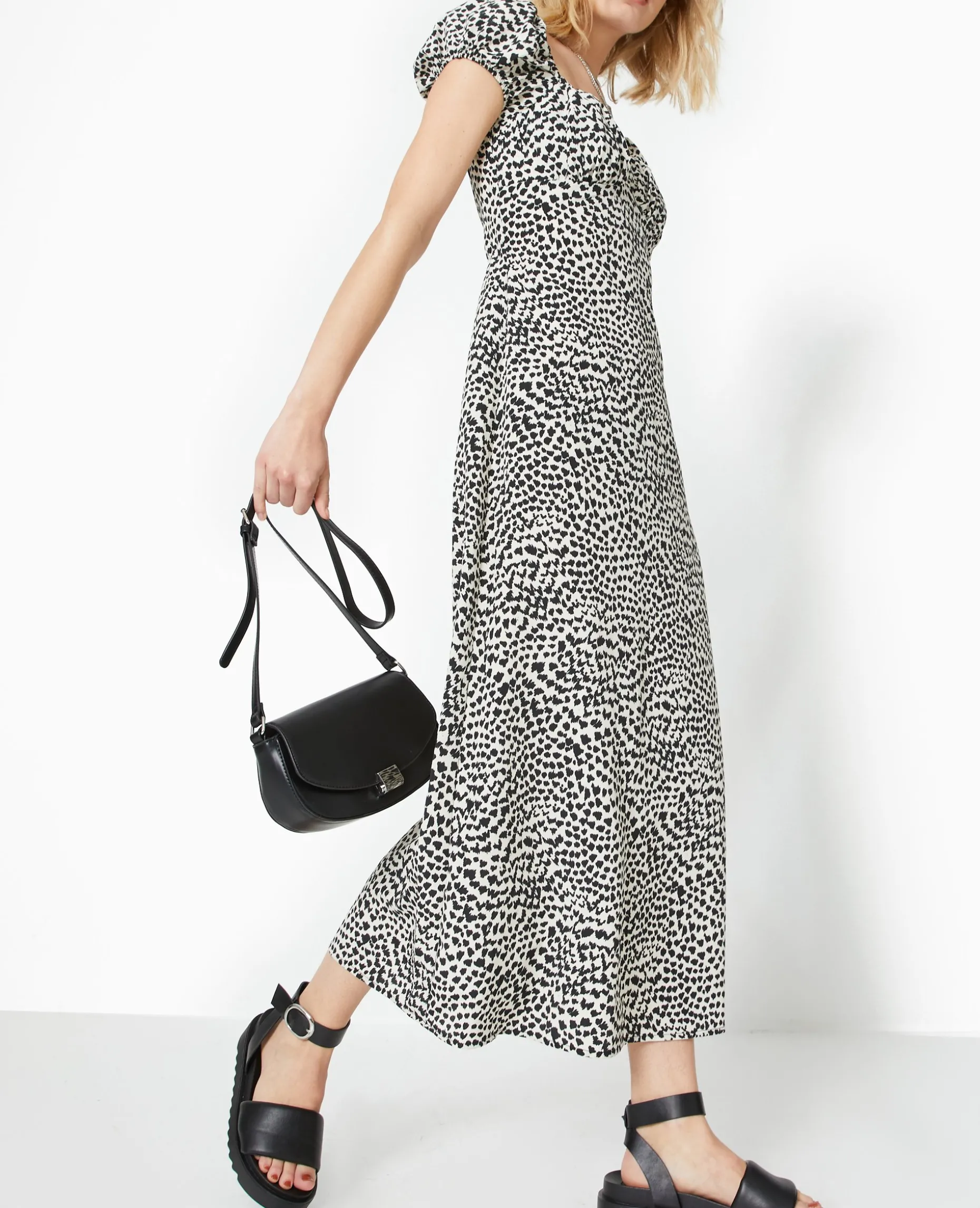 Robe Longue Forme Empire Motif Tacheté - Blanc