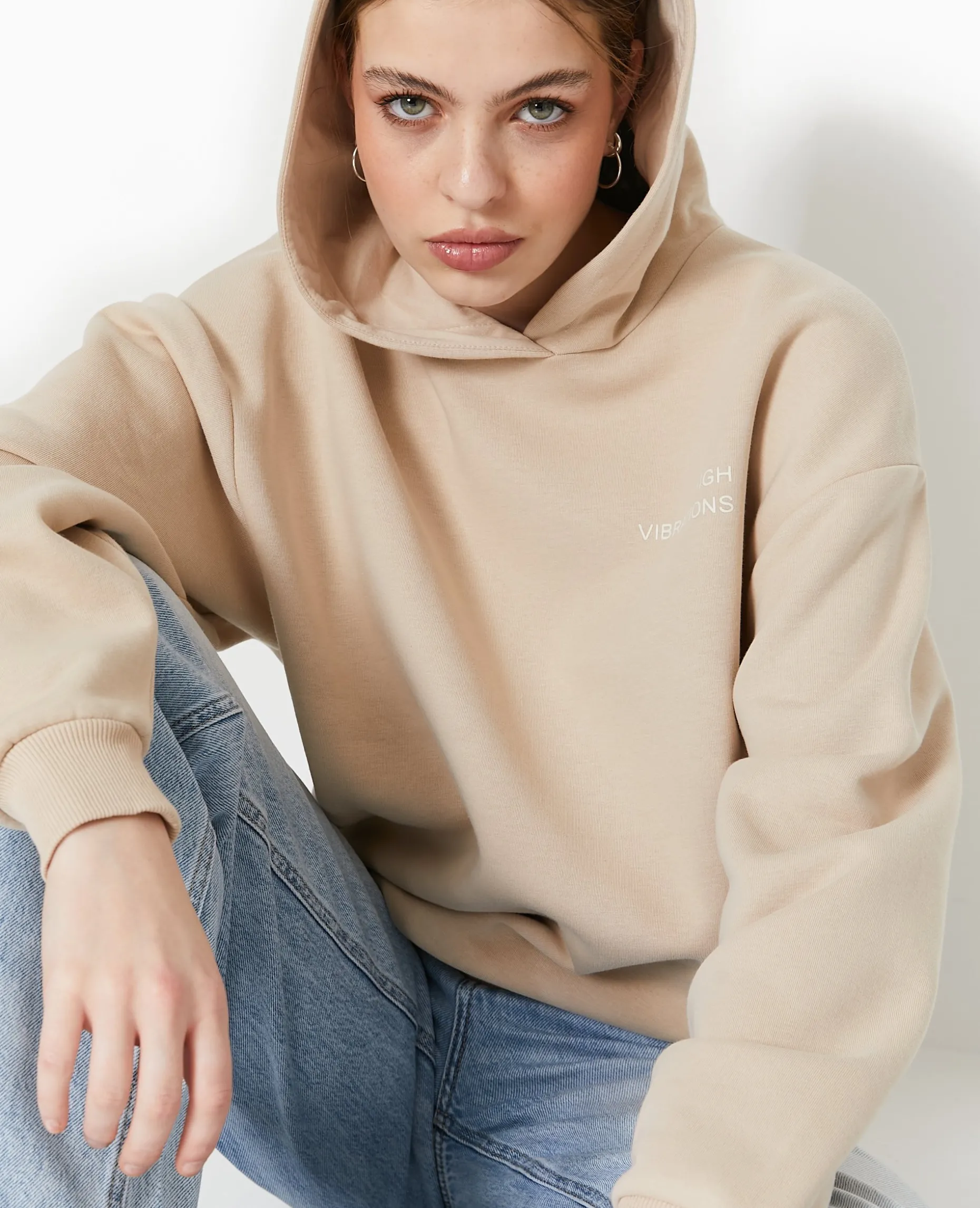 Sweat Capuche Avec Print Devant Et Dos - Beige
