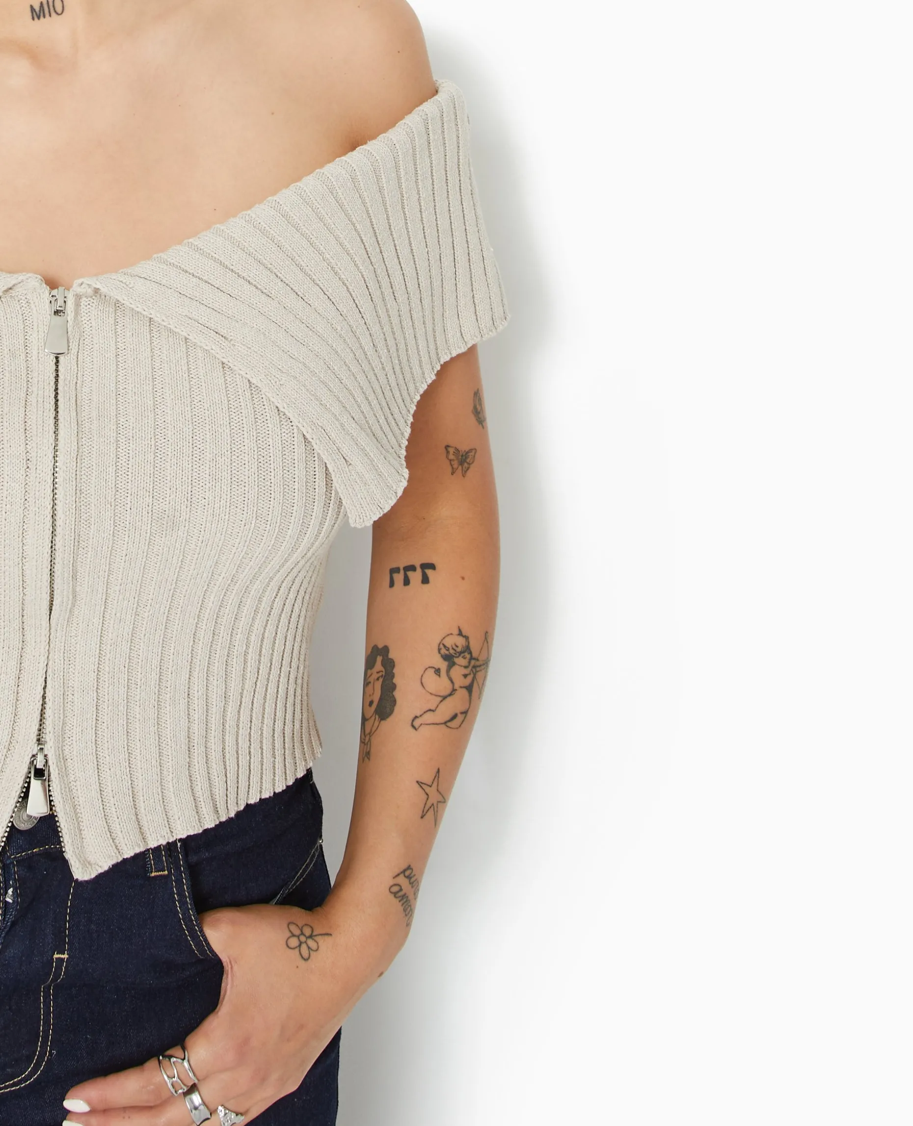 Top Court Zippé Avec Encolure Bardot - Taupe