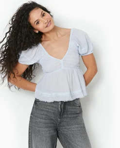Top En Tissu Léger Avec Dentelle Et Smocks - Bleu