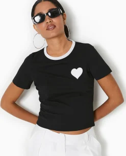 T-shirt Court Avec Cœur - Noir