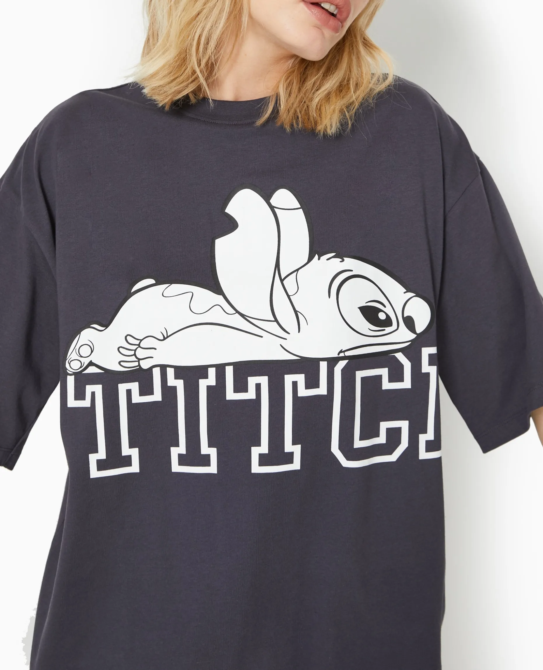 T-shirt Oversize Avec Grand Print STITCH Devant - Gris