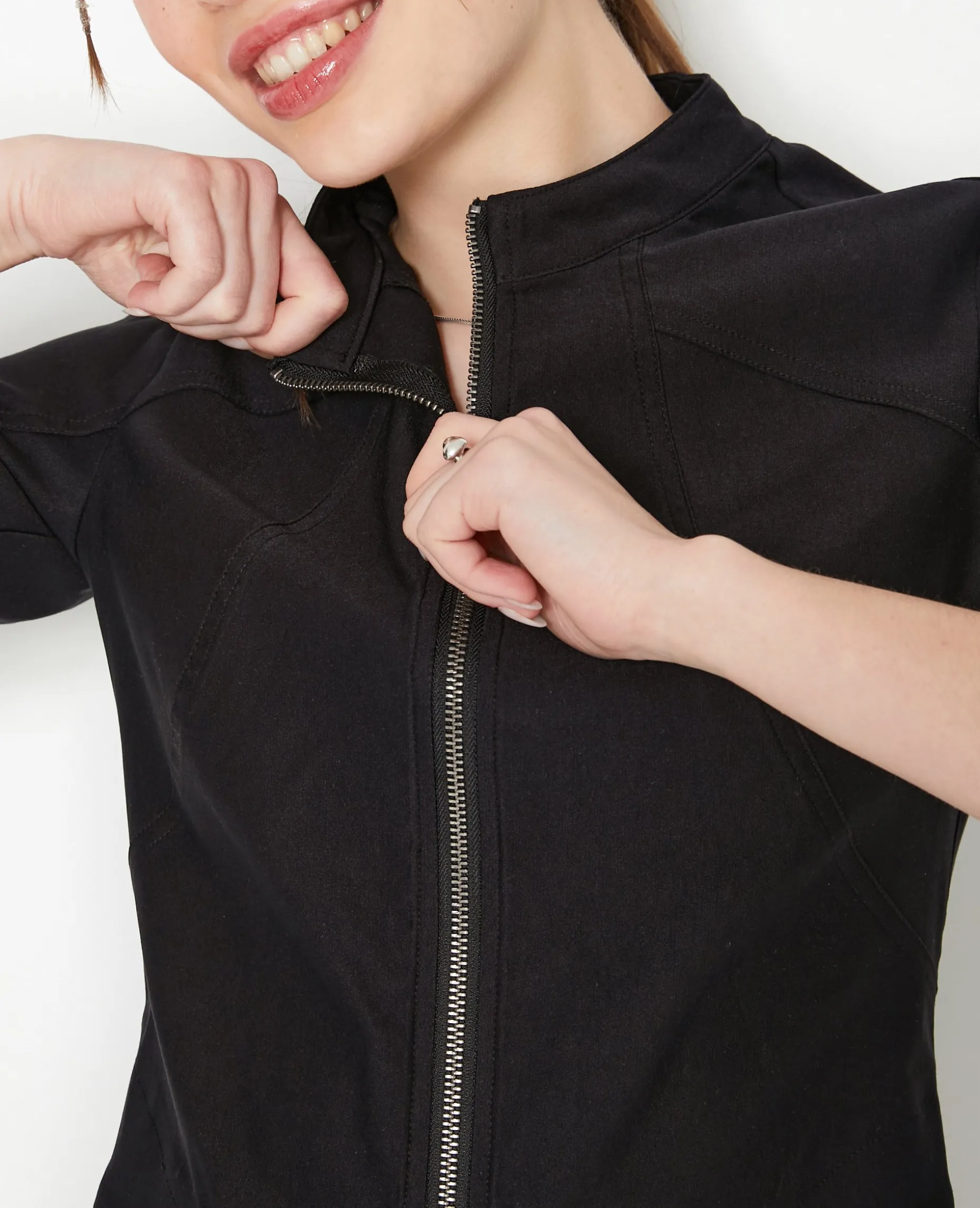 Veste Zippée Fittée Et Courte - Noir